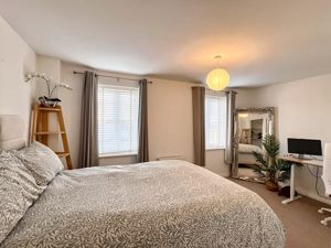 Photo 11- click for photo gallery